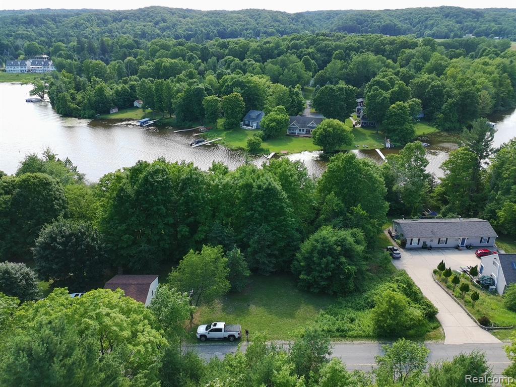 2903 Rushton Road Property Photo 4