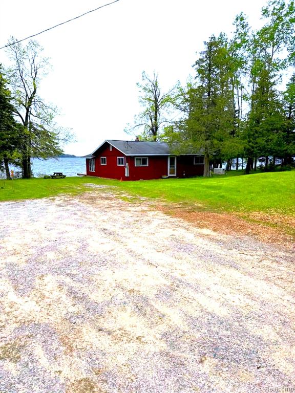 5136 Hardwood Trail