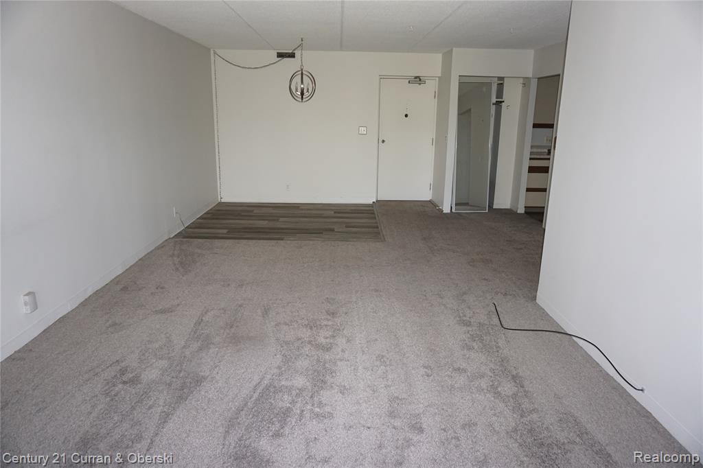 21800 Morley Avenue Property Photo 4