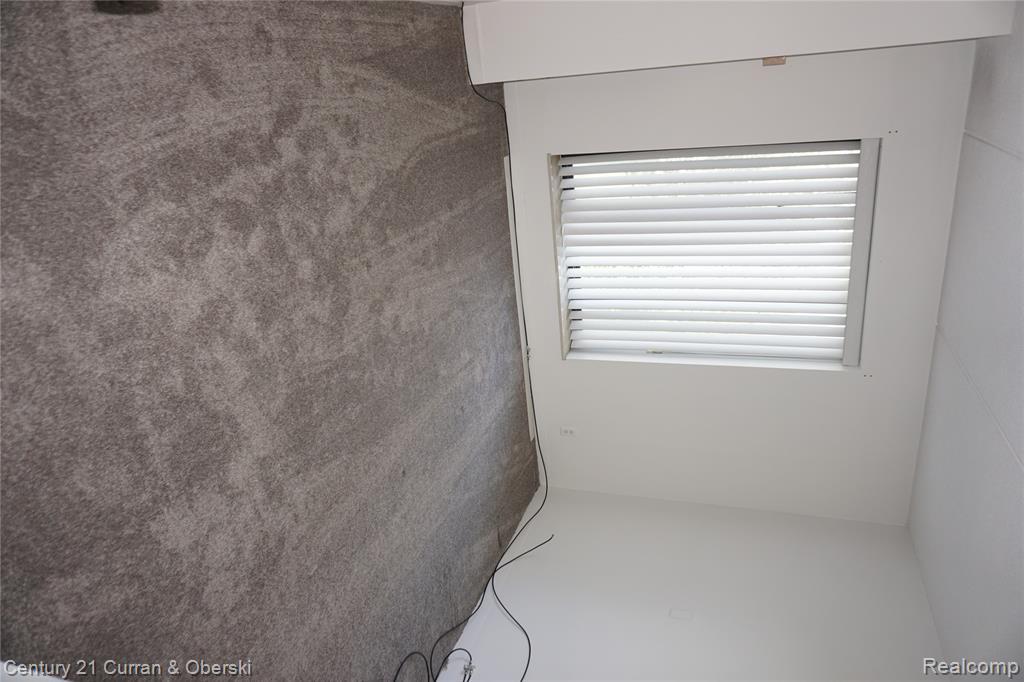 21800 Morley Avenue Property Photo 8