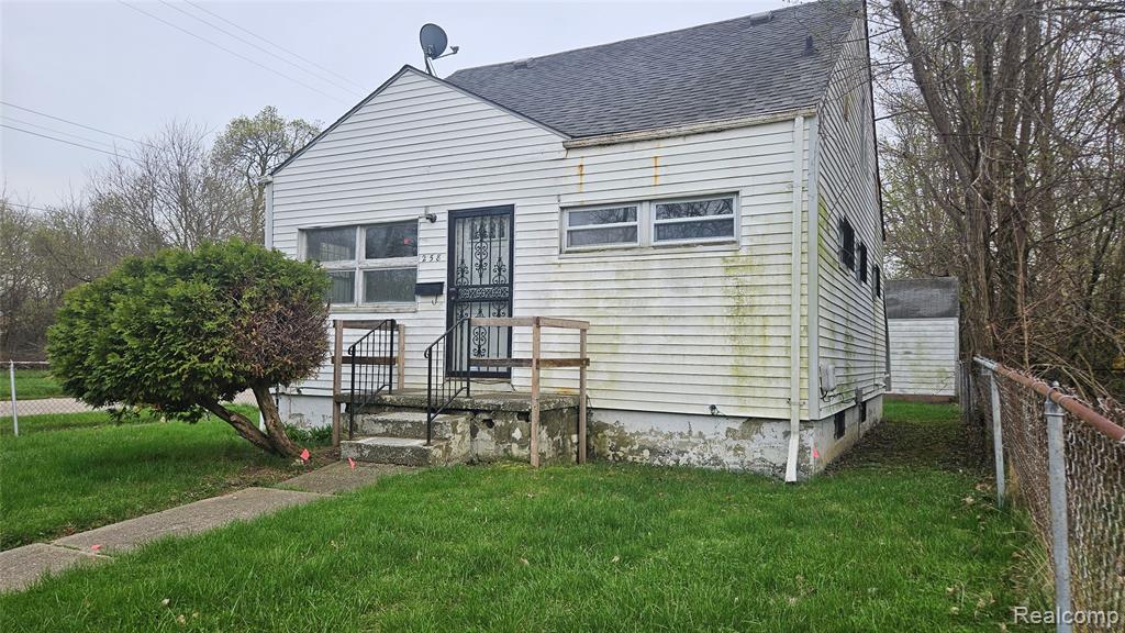 258 E Hobson Avenue Property Photo 1