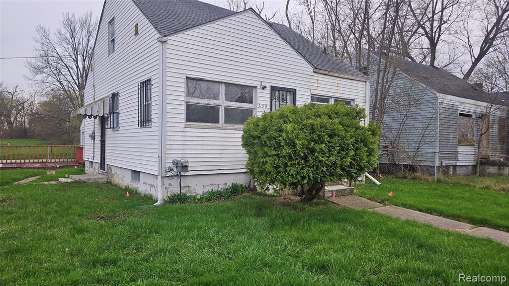 258 E Hobson Avenue Property Photo 2