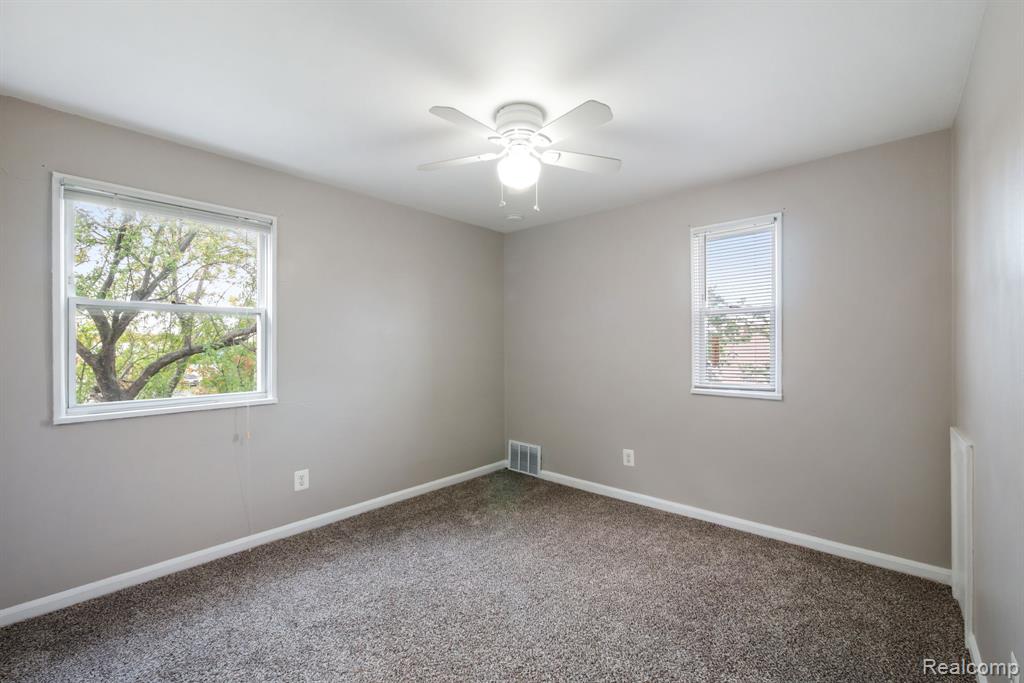 3388 Coolidge Hwy Property Photo 30