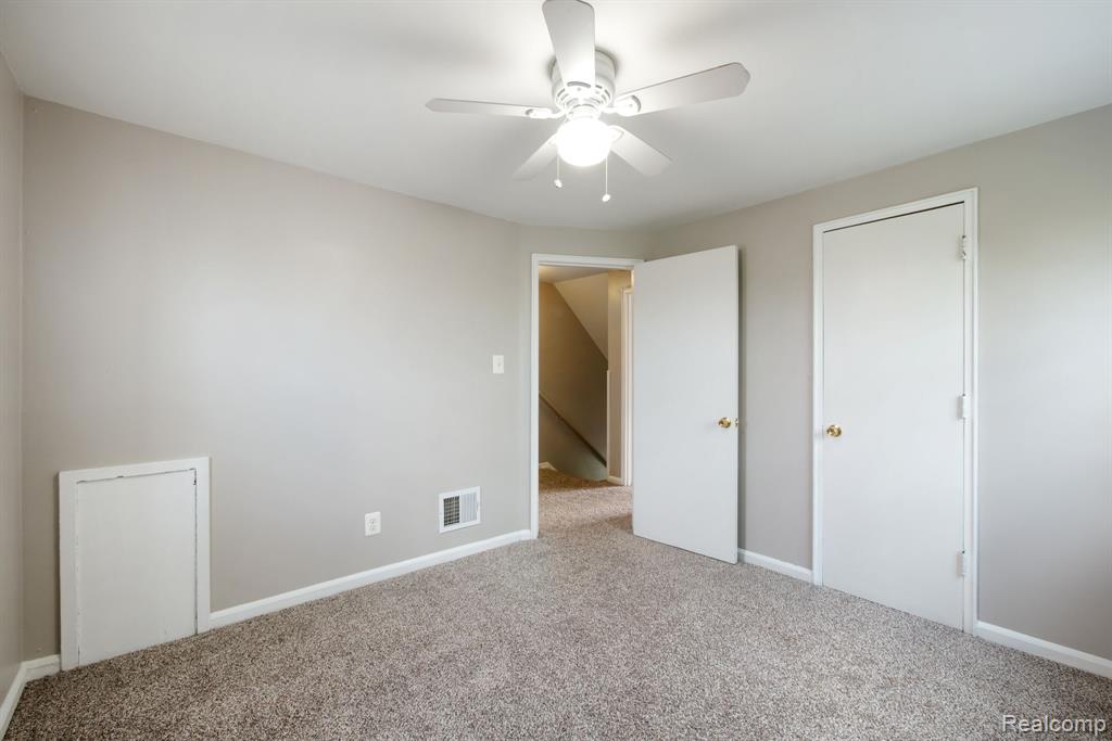 3388 Coolidge Hwy Property Photo 31