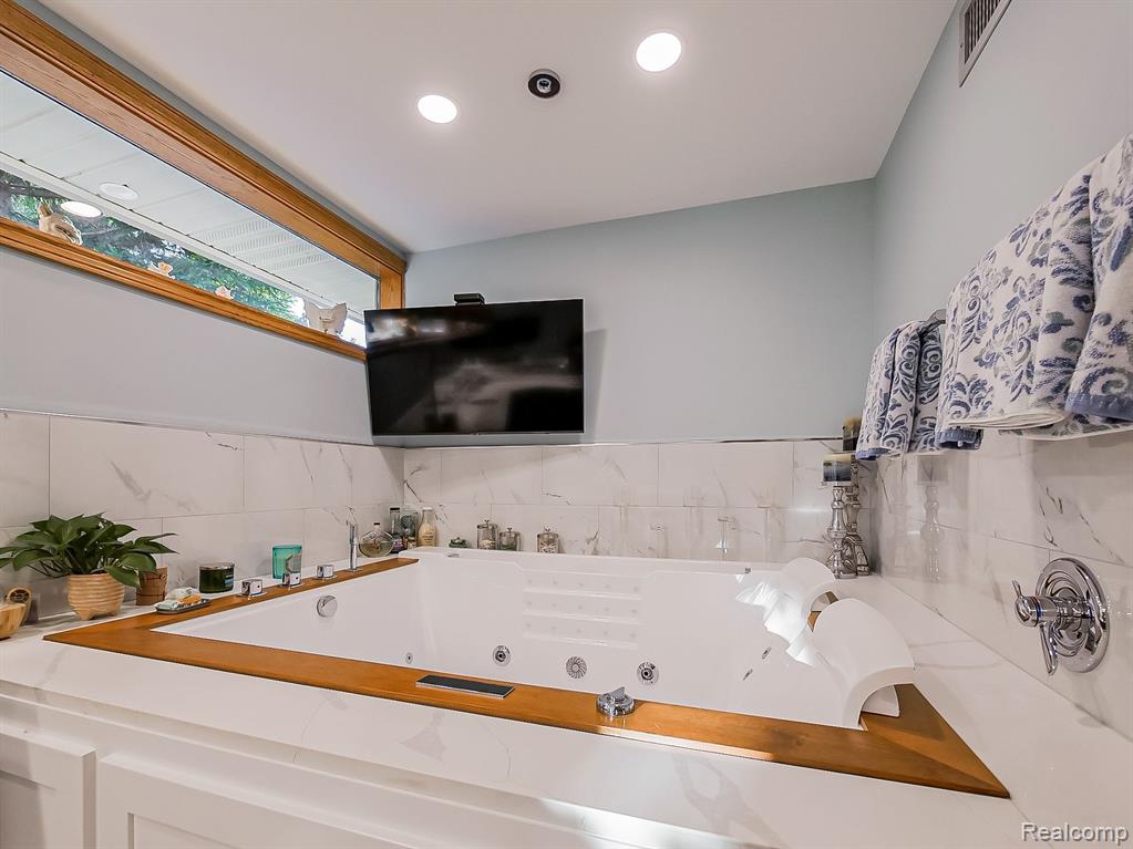 17477 Iris Circle Property Photo 35