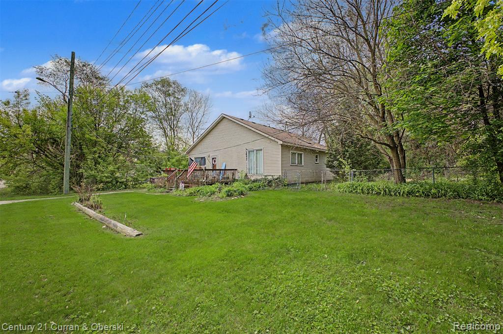 24235 Puritan Property Photo 1