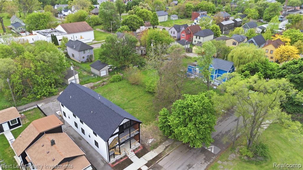 1547 Elm Street Property Photo 1