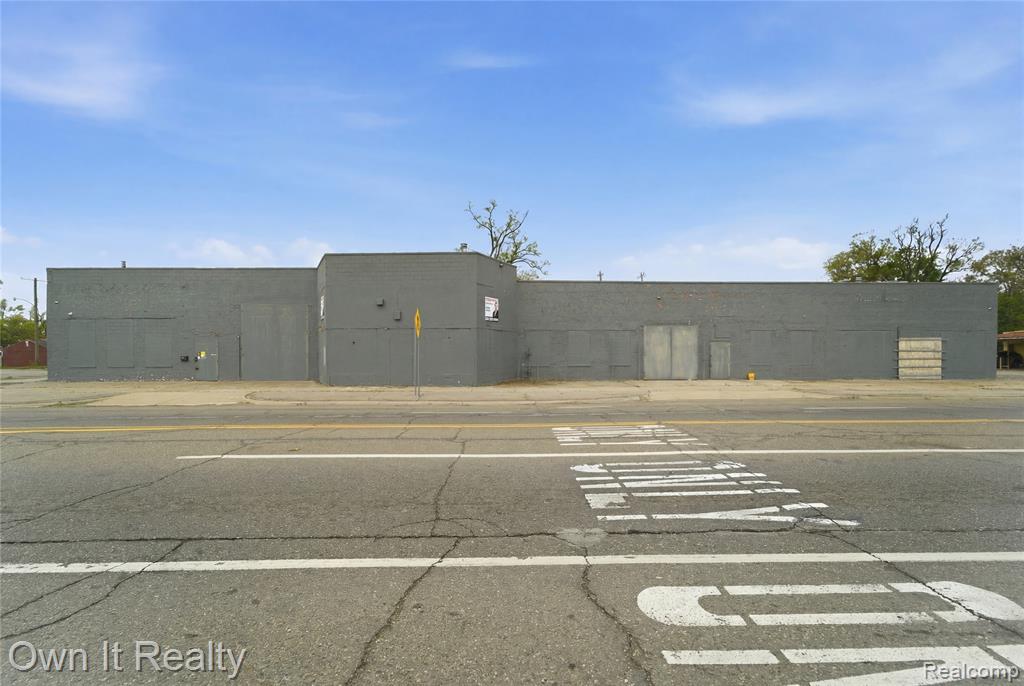 14927 Wyoming Avenue Property Photo 1