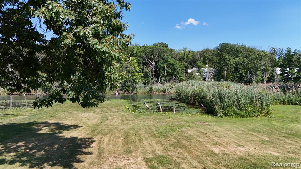 22827 Meridian Road Property Photo 7