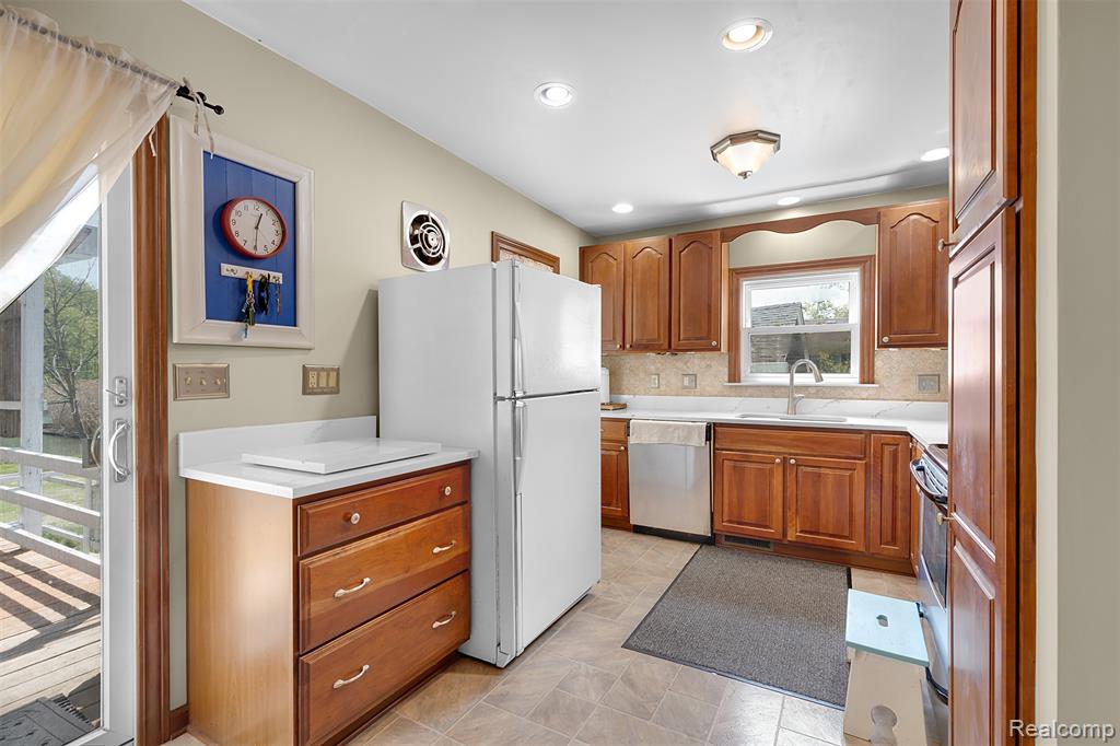 22827 Meridian Road Property Photo 18