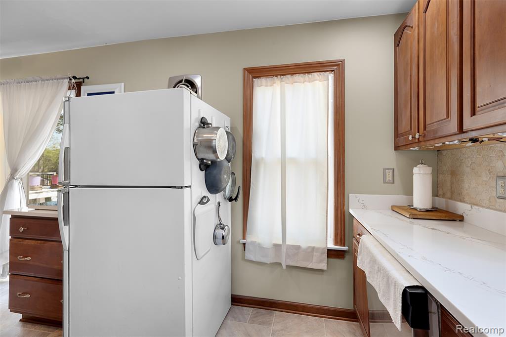 22827 Meridian Road Property Photo 21