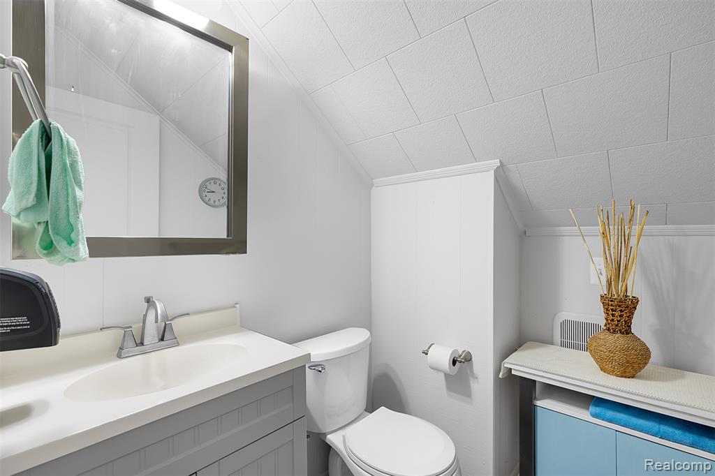 22827 Meridian Road Property Photo 33