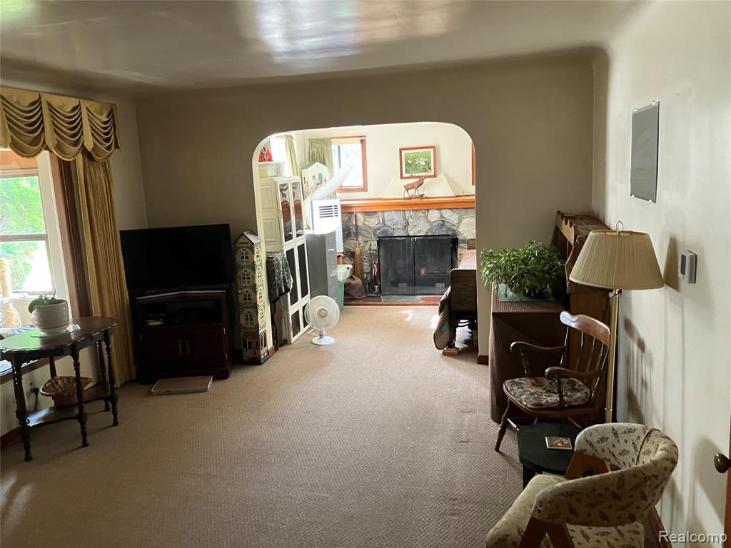 5893 Cribbins Road Property Photo 17