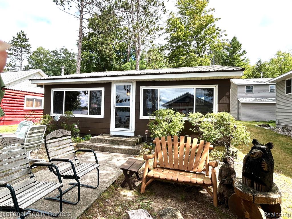 4951 Kokosing Road Property Photo 4