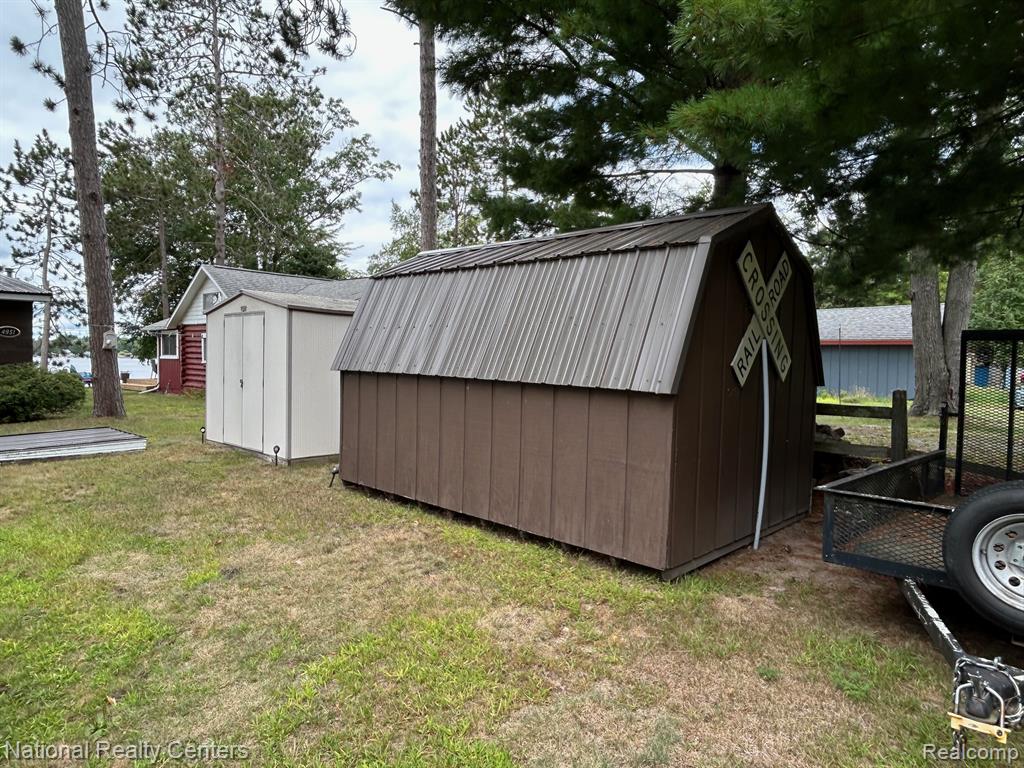 4951 Kokosing Road Property Photo 32