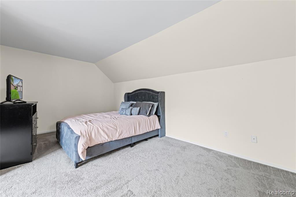 3779 Heritage Parkway Property Photo 8