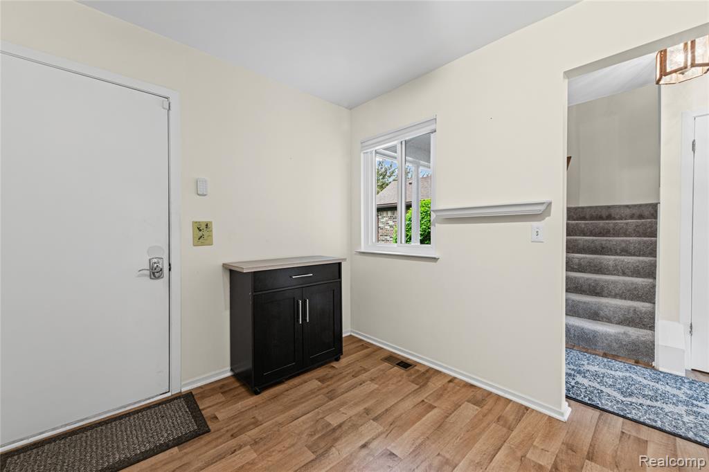 3779 Heritage Parkway Property Photo 14