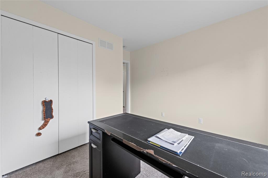 3779 Heritage Parkway Property Photo 18