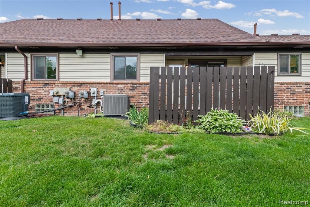 3779 Heritage Parkway Property Photo 24