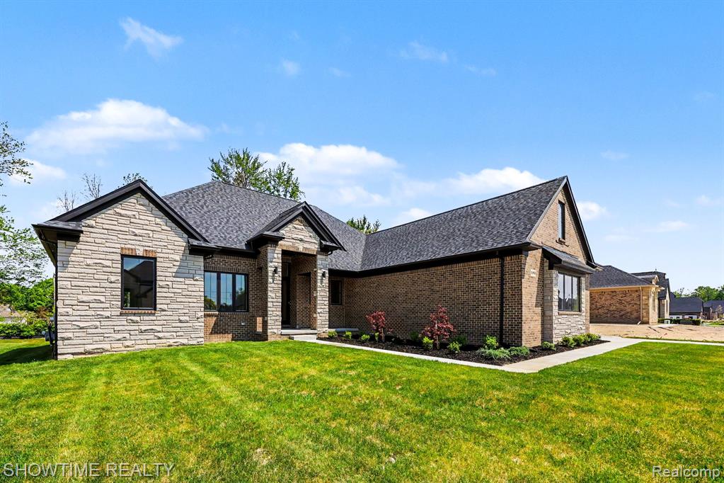 11695 Encore Drive Property Photo 2