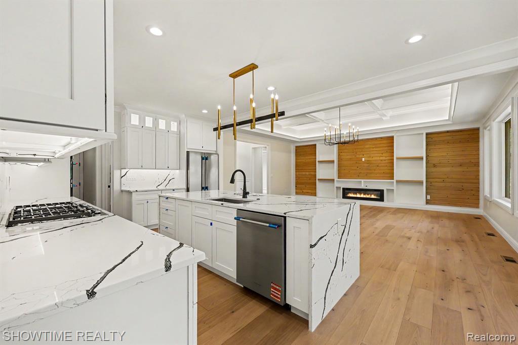 11695 Encore Drive Property Photo 10