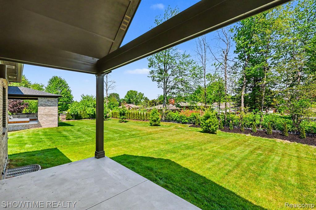 11695 Encore Drive Property Photo 29