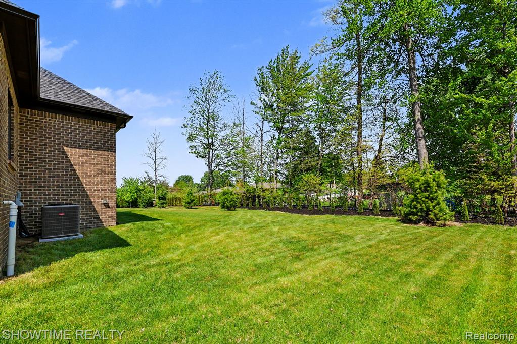 11695 Encore Drive Property Photo 30