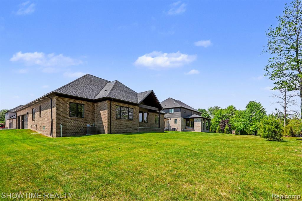 11695 Encore Drive Property Photo 32