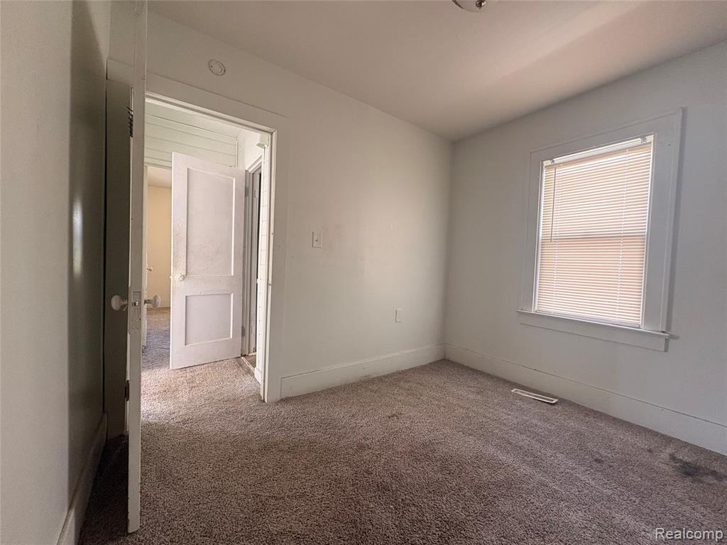 814 Alvord Avenue Property Photo 9