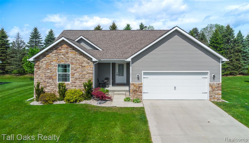 291 Golfside Drive Property Photo 1