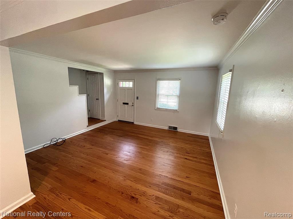 1704 Graefield Road Property Photo 2