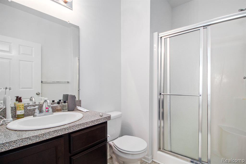 1043 E Summerfield Glen Circle Property Photo 14
