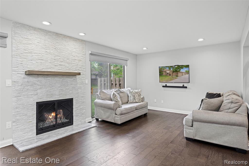 5345 Wright Way Property Photo 14