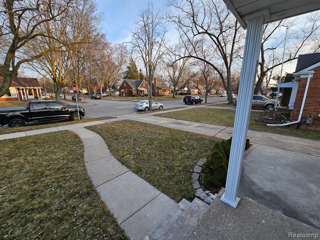1501 N Silvery Lane Property Photo 7