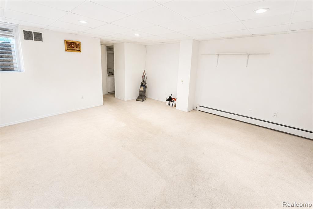 61227 Heritage Property Photo 13