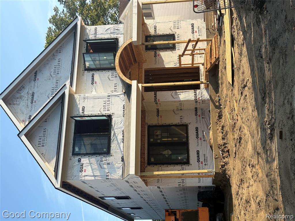 519 E Farnum Avenue Property Photo 2