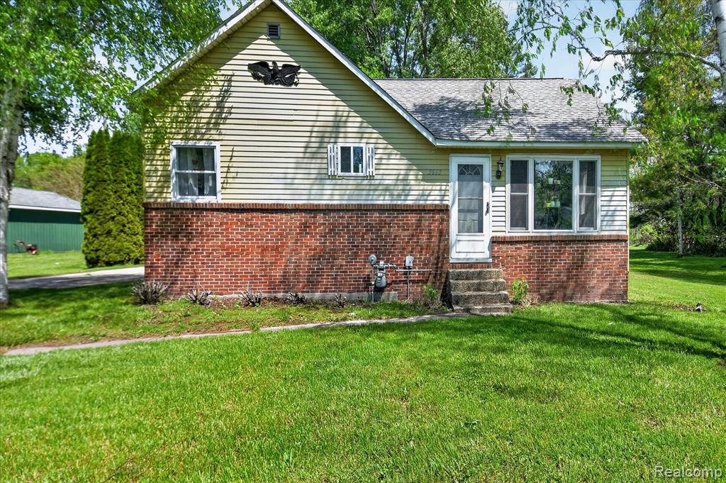 3660 Keewahdin Road Property Photo 2