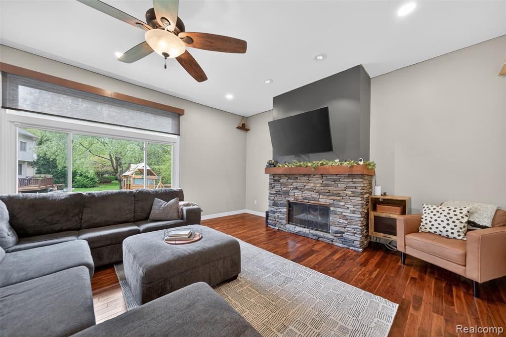1427 Trailside Boulevard Property Photo 12