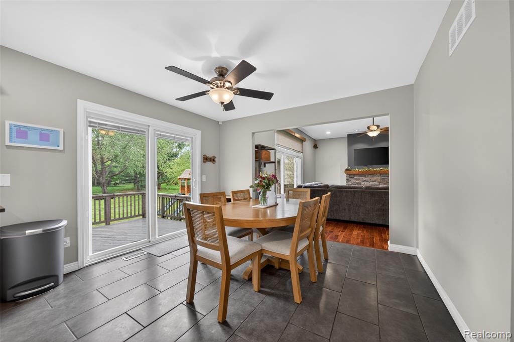 1427 Trailside Boulevard Property Photo 17