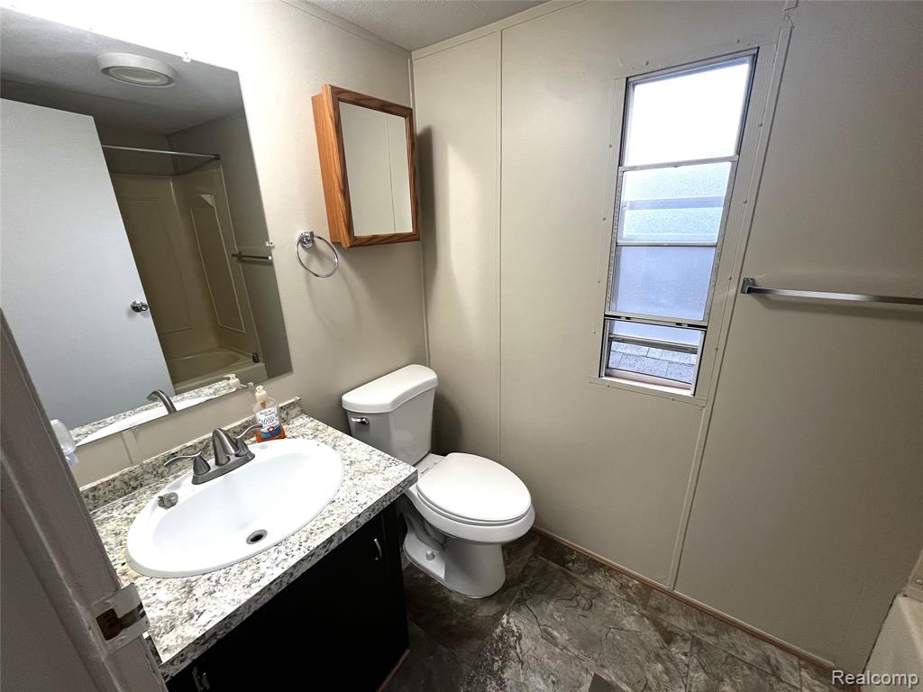 80 Pool Drive Property Photo 15