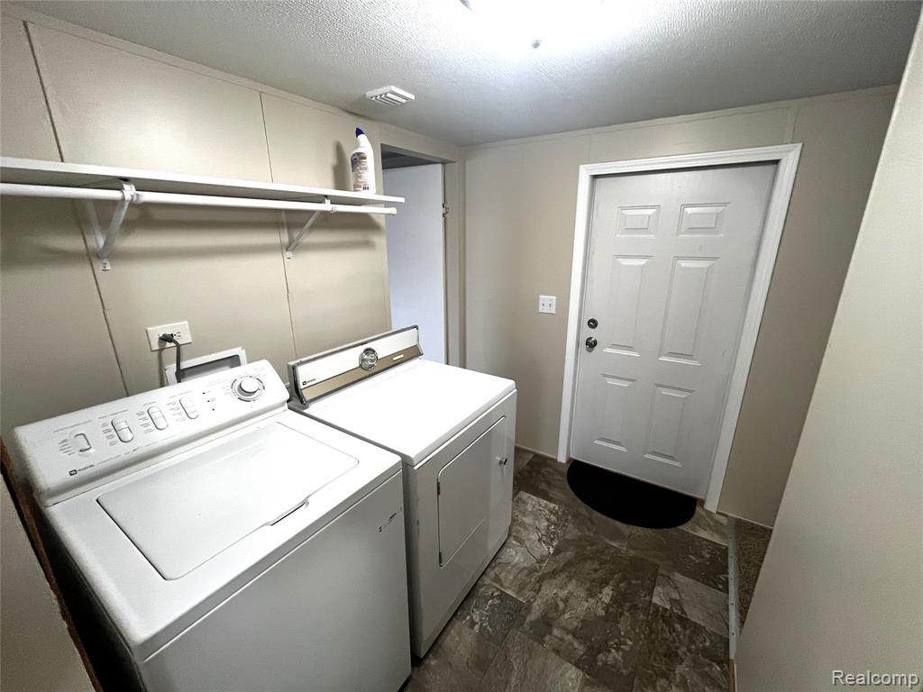 80 Pool Drive Property Photo 18