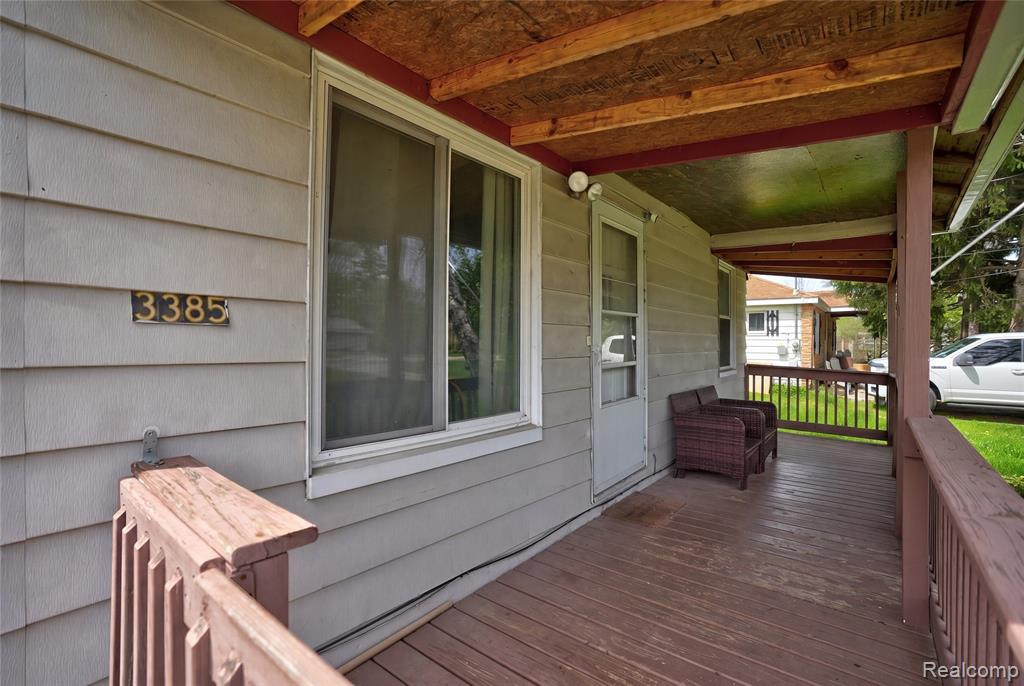 3385 N Genesee Road Property Photo 25