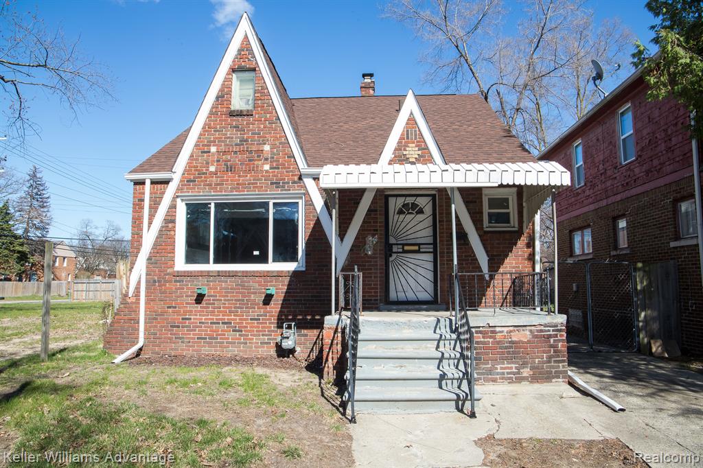 16250 ARDMORE Street Property Photo 1