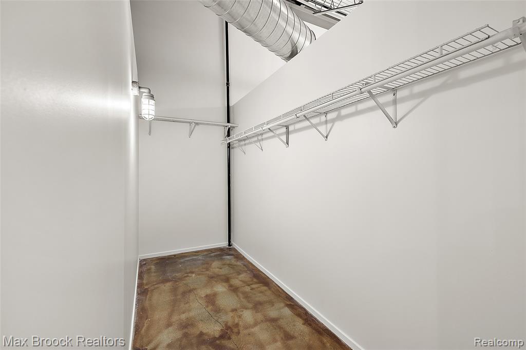 333 E Parent Avenue Property Photo 26