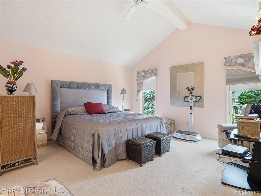 2710 Maitland Drive Property Photo 21