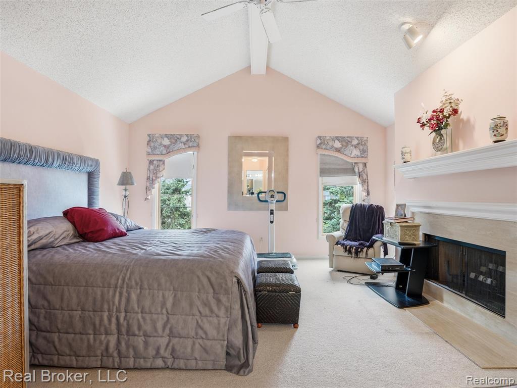 2710 Maitland Drive Property Photo 22