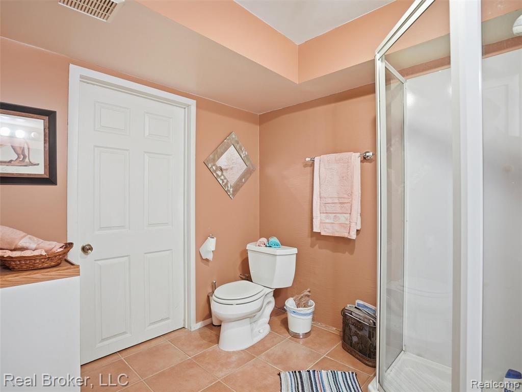 2710 Maitland Drive Property Photo 30