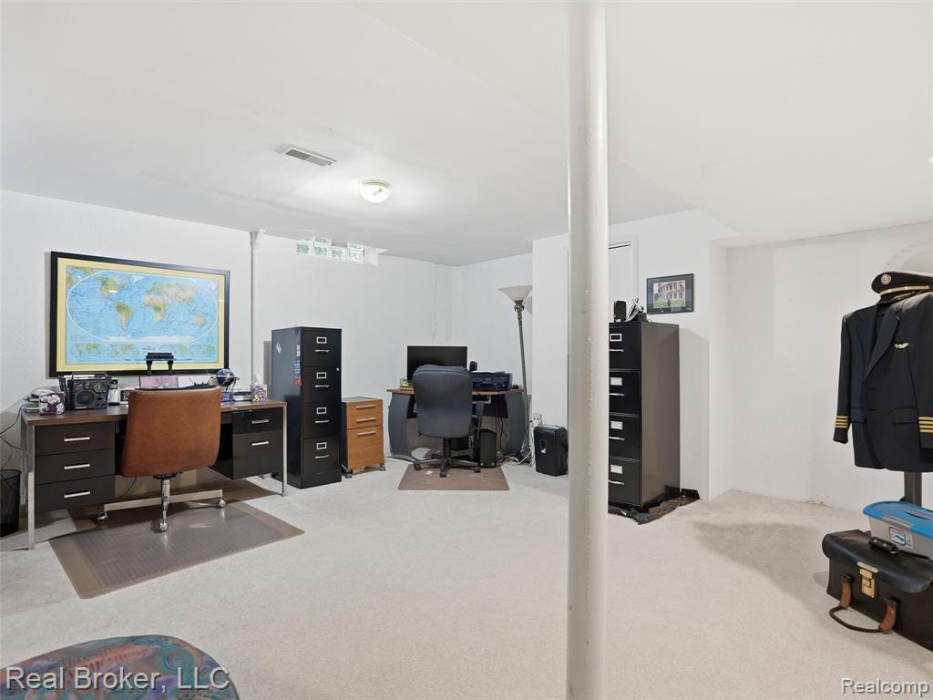 2710 Maitland Drive Property Photo 31