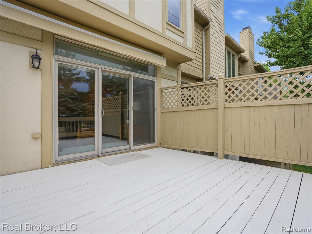 2710 Maitland Drive Property Photo 33