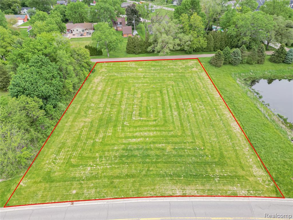 57735 New Hudson Drive Property Photo 1